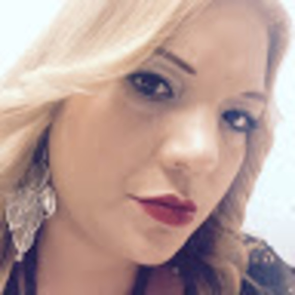 Meet your Posher, Roxane - Picture 1 of 1